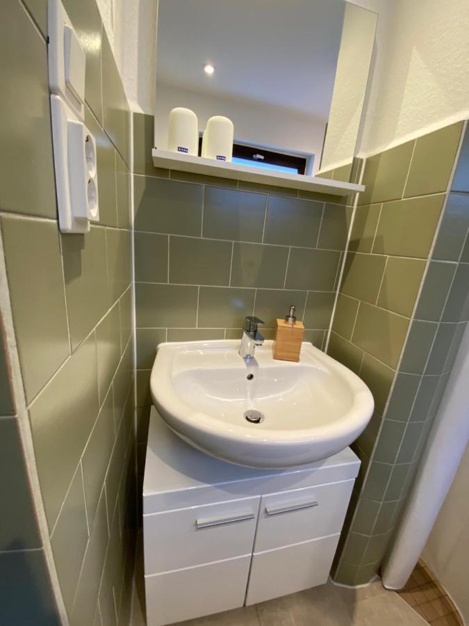 Ferienzimmer Am Strom 34 Росток Екстер'єр фото